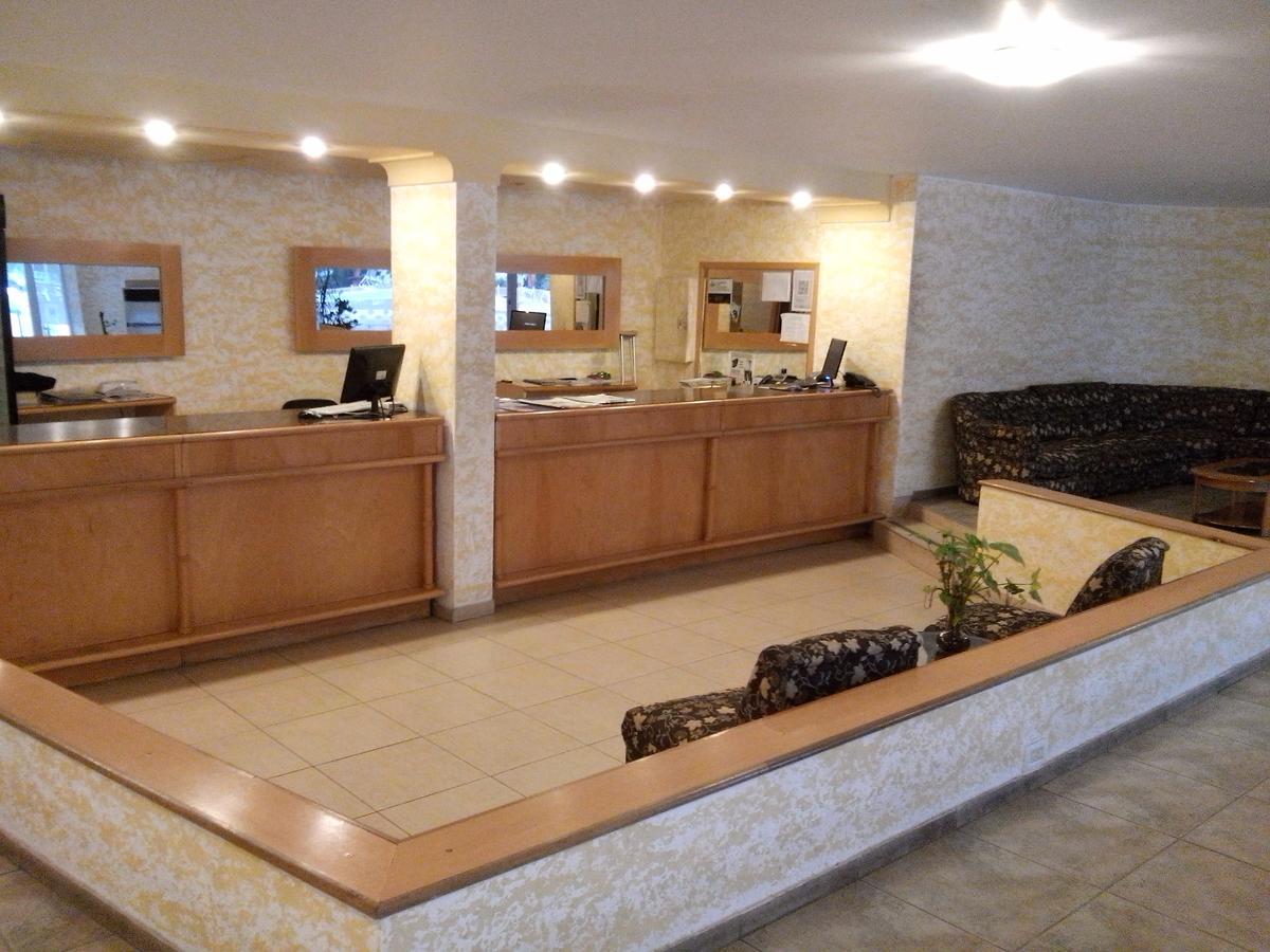 Mónaco Hotel 3*